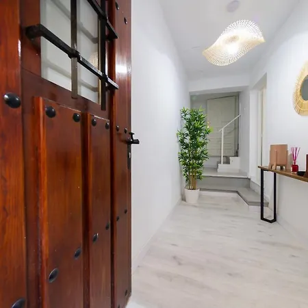 Casa San Roman Soria * Альмасан